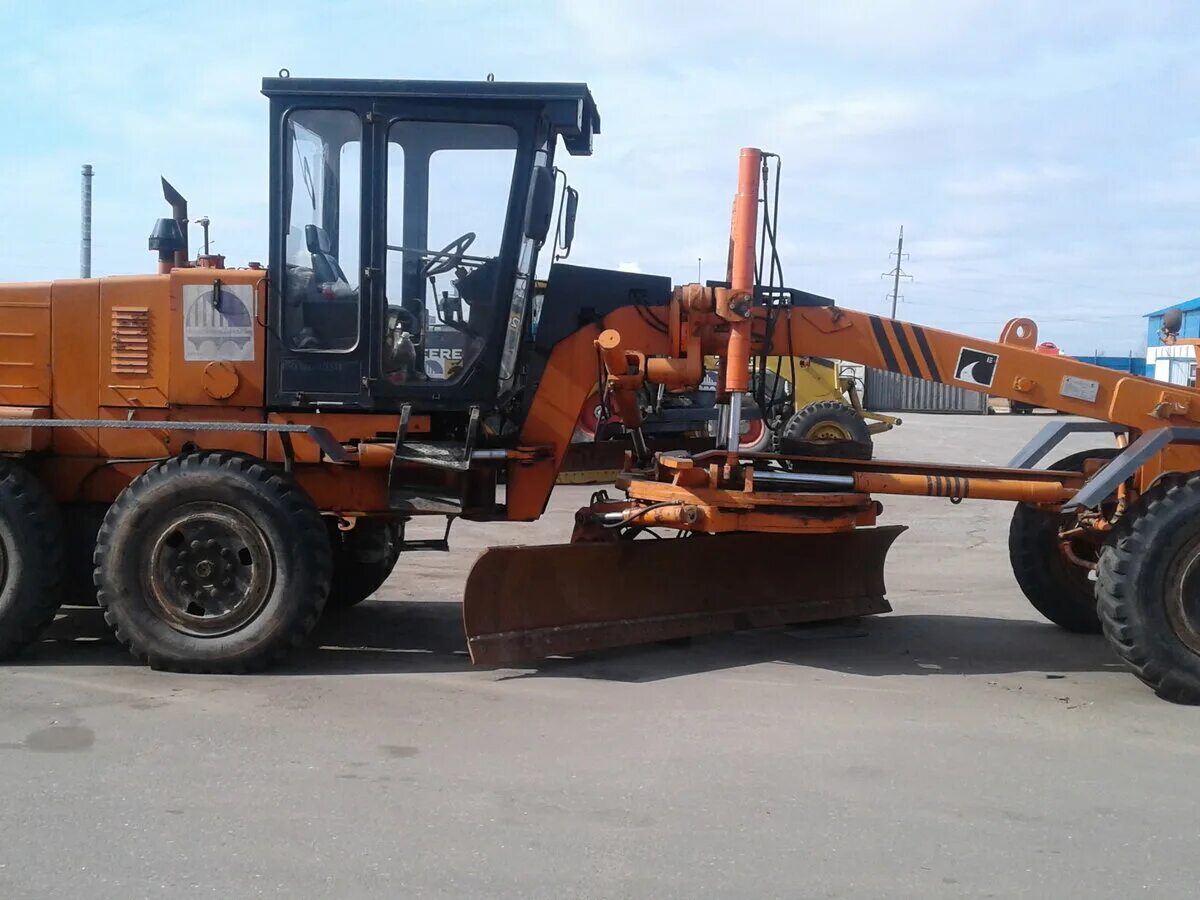 грейдер брянский арсенал гс-14. 02. техника для дорожного строительства. брянский арсенал гс14. брянский арсенал 14.