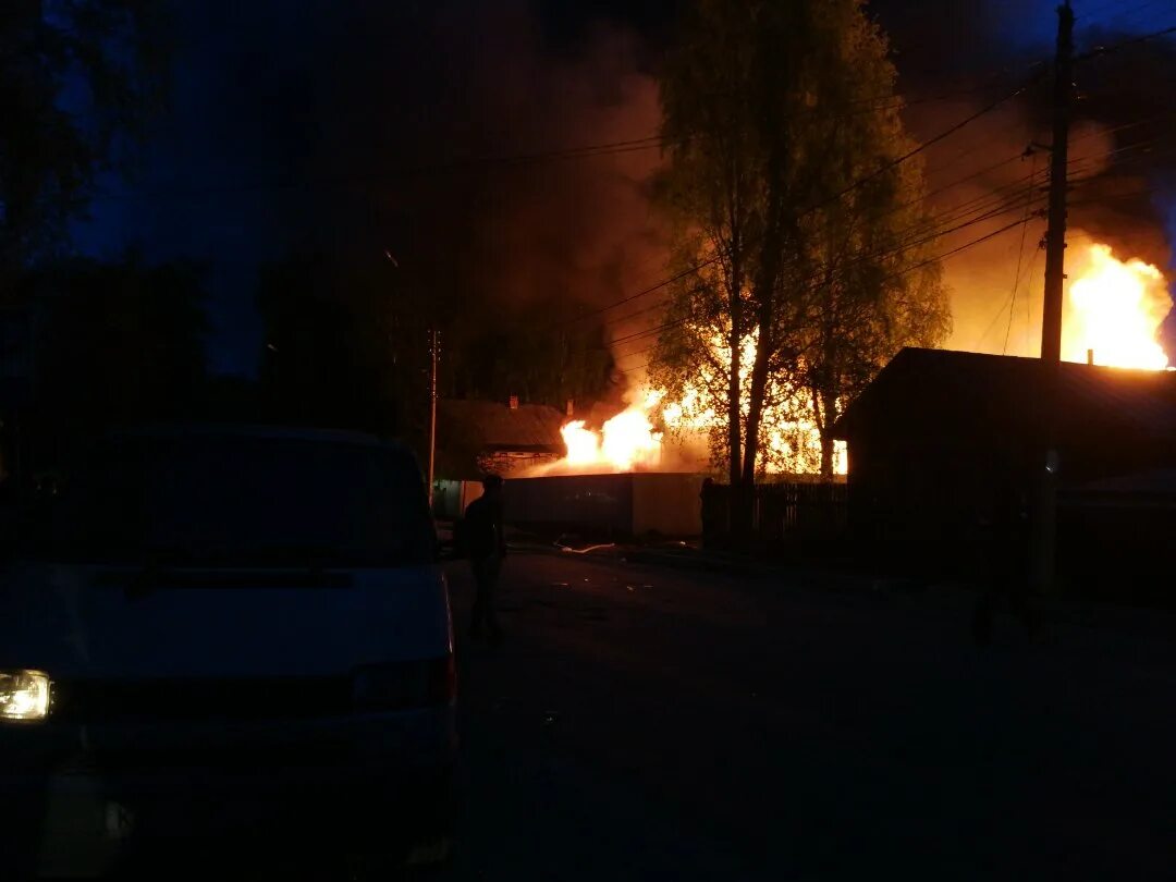Дом горит горит а народ стоит