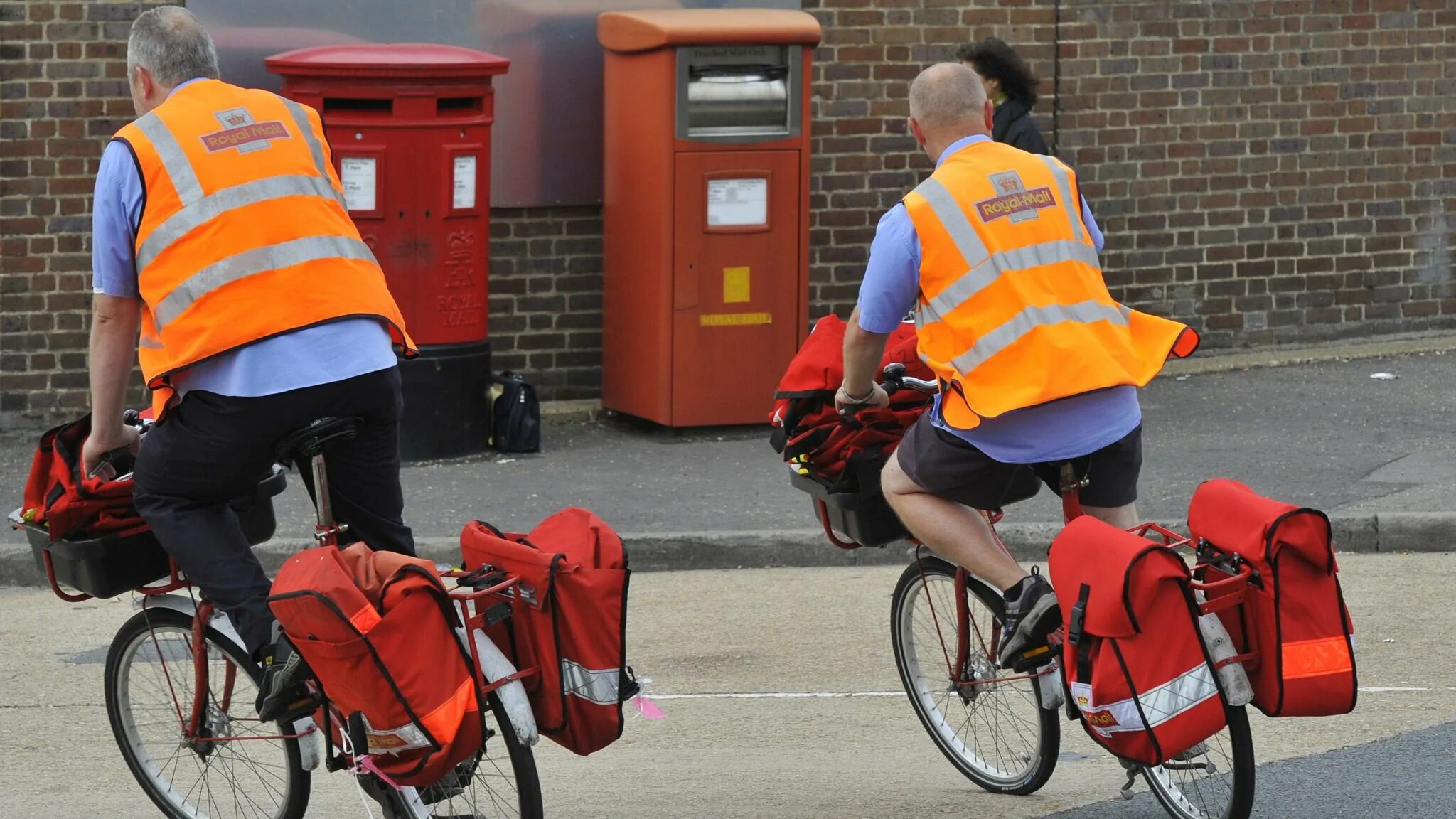англия 1910. Royal mail. почтальон англия. форма почтальона в америке. винтажный почтальон.