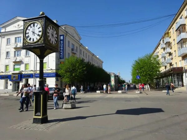 Тверской Арбат Трёхсвятская улица. Трёхсвятская улица в Твери. Часы на Трехсвятской Тверь. Тверской Арбат Трёхсвятская зима. Трехсвятская 6 1