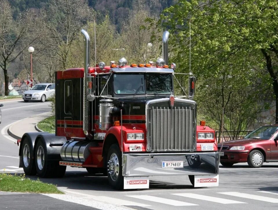 Кенворт трак. Kenworth w900. Кенворт w990. Американские самосвалы Кенворт.