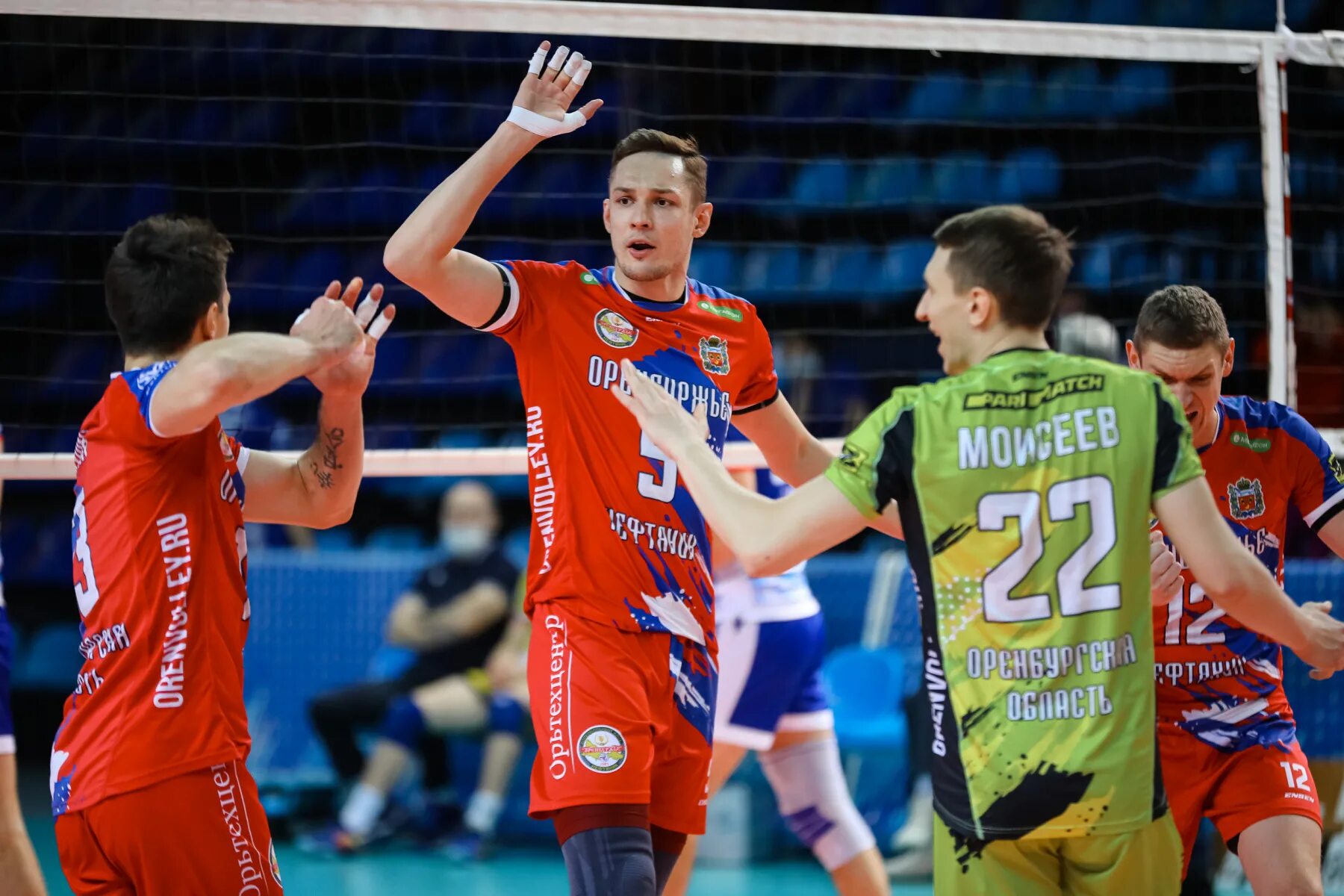 Нефтяник оренбург волейбольный клуб официальный сайт. Волейбол оренбург. Газпром трансгаз сургут волейбол женщины. Команда нефтяник оренбург. Газпром оренбуржье волейбол.
