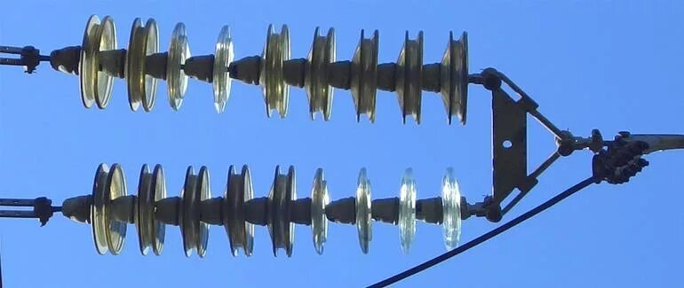 Вл 110 кв подвес изоляторов. Изолятор 220 кв. Поддерживающий изолятор. Гирлянда изоляторов 110 кв. Изолятор вл 110 кв.