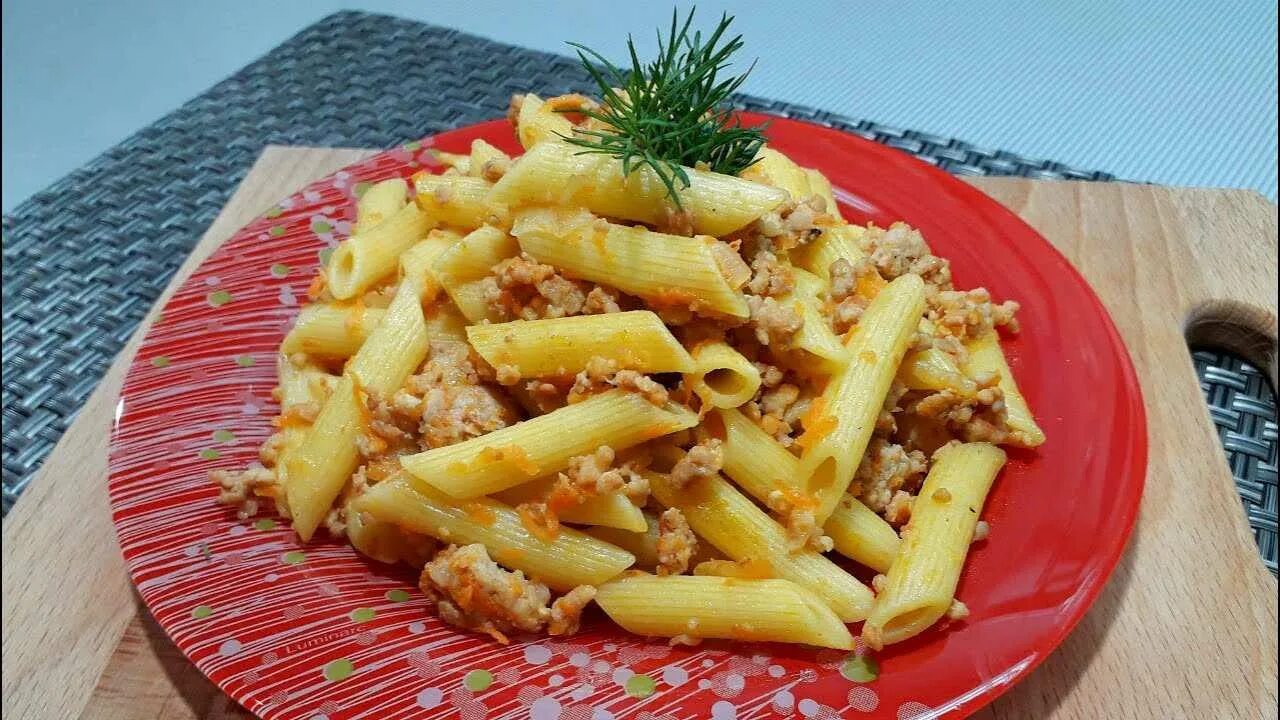 Как готовятся макароны по флотски. Букатини по флотски. макароны по флотски с куриным фаршем. макароны пафлоцки. макароны по флотски в мультиварке.