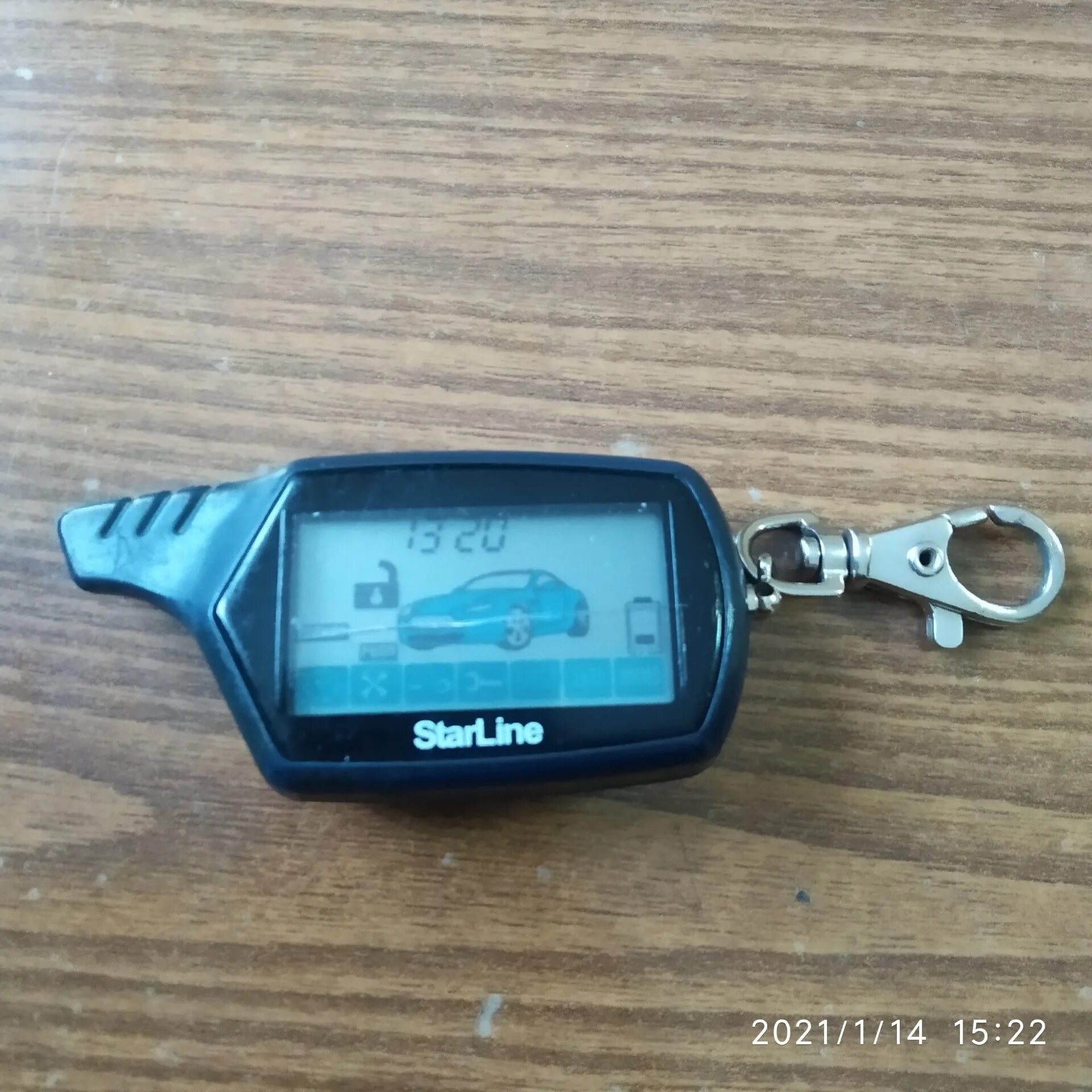 Брелок сигнализации солярис 1. Брелок от штатной сигнализации hyundai solaris 2012. Сигнализация старлайн для hyundai solaris. Сигнализация ключ хёндай солярис 2015г. Сигнализация хендай солярис.