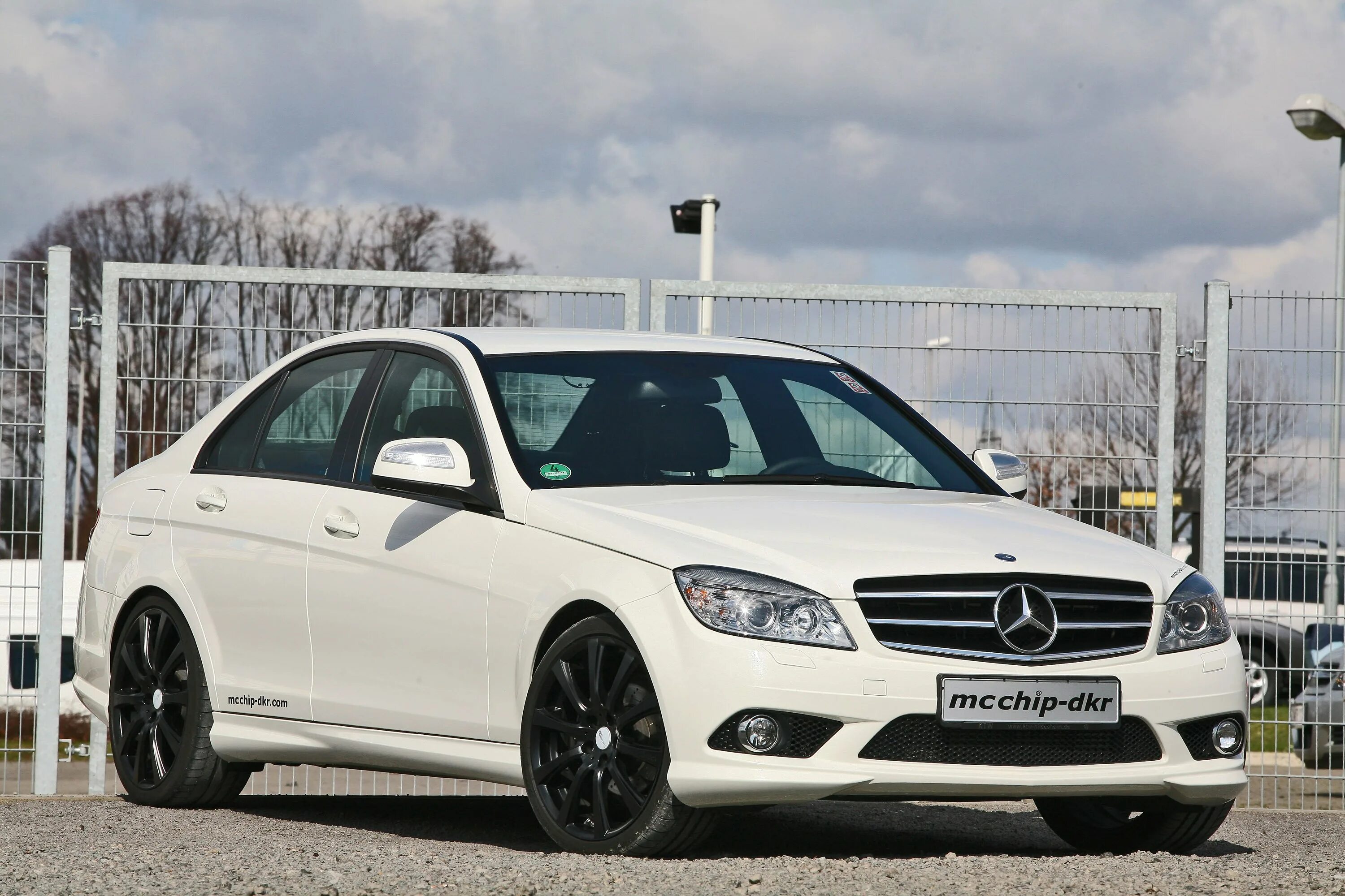 Mercedes Benz c200. Mercedes c200. Мерседес Бенц 200. Мерседес ц 200.