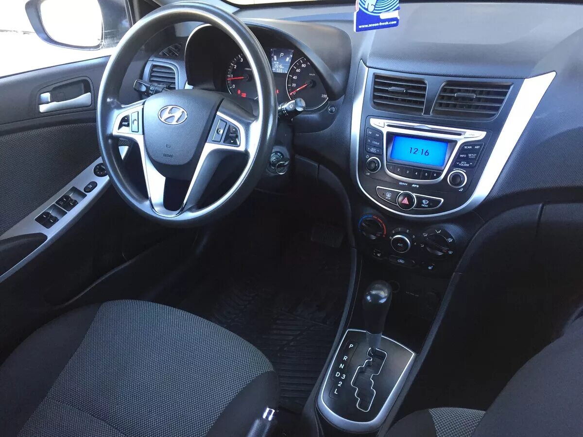 6. 6 автомат ди. Hyundai solaris 1. 6 at, 2014,. Hyundai solaris серебристый металлик 2012.