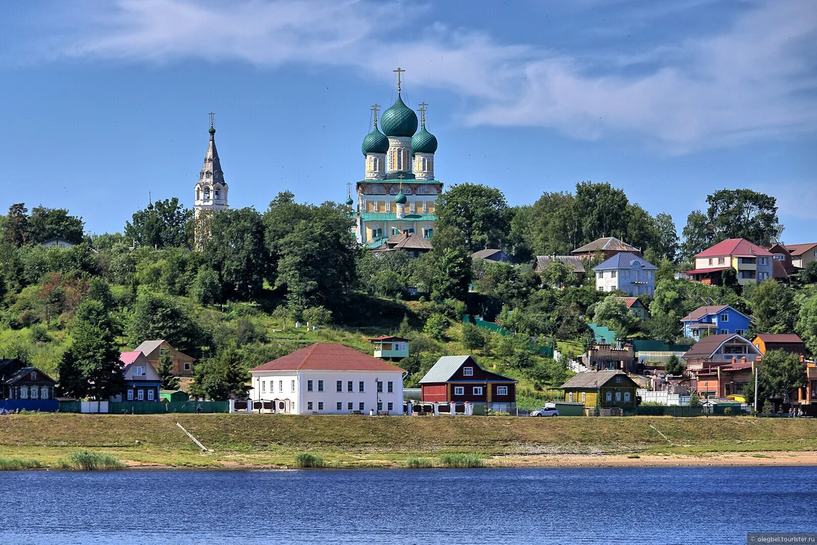 Тутаев город. Малые города России. Маленькие города России. Малые города 37