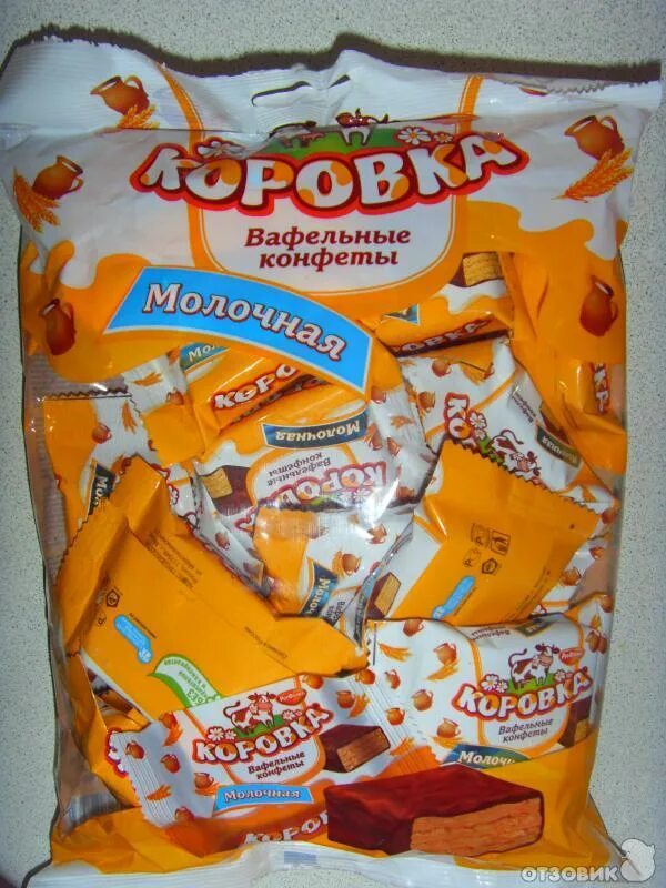 конфеты коровка просто. конфеты коровка. вафельные конфеты. конфеты коровка сливочная. азовская кф конфета азовская на сливках мол.
