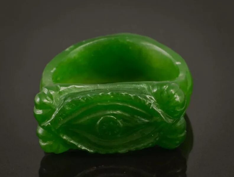 кольцо из дерева. резной камень в кольце. глиптика инталия. ювелирные украшения с цитрином. ювелирные изделия из цитрина.