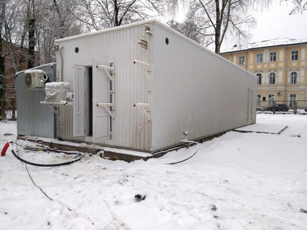 Сайт онкодиспансера смоленск. Модуль для мрт. Чиллер мрт. Онкодиспансер мрт Смоленск. Фото чиллера на улице с шумозащитой для мрт.