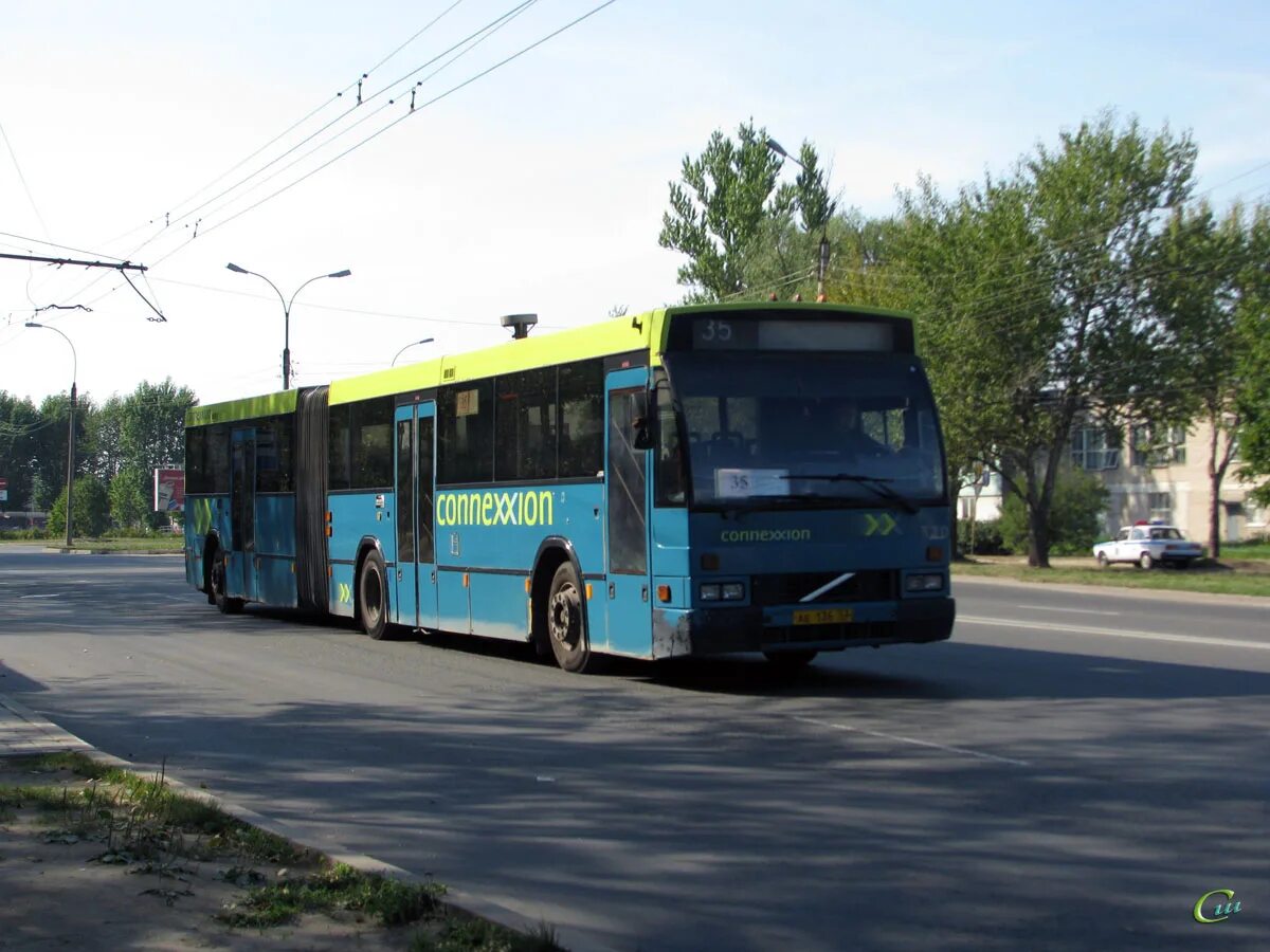 Den Oudsten b88 Великий Новгород. Den Oudsten b88 в Великом Новгороде.