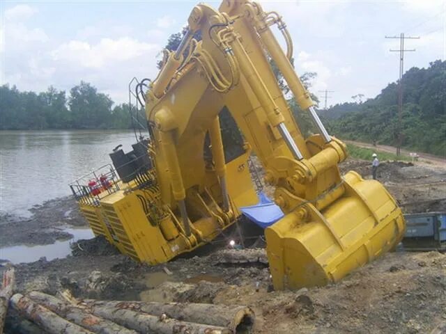 Экскаватор 3000. Komatsu pc3000-6. Экскаватор Komatsu 3000. Коматсу 3000 экскаватор. Комацу PC 3000.