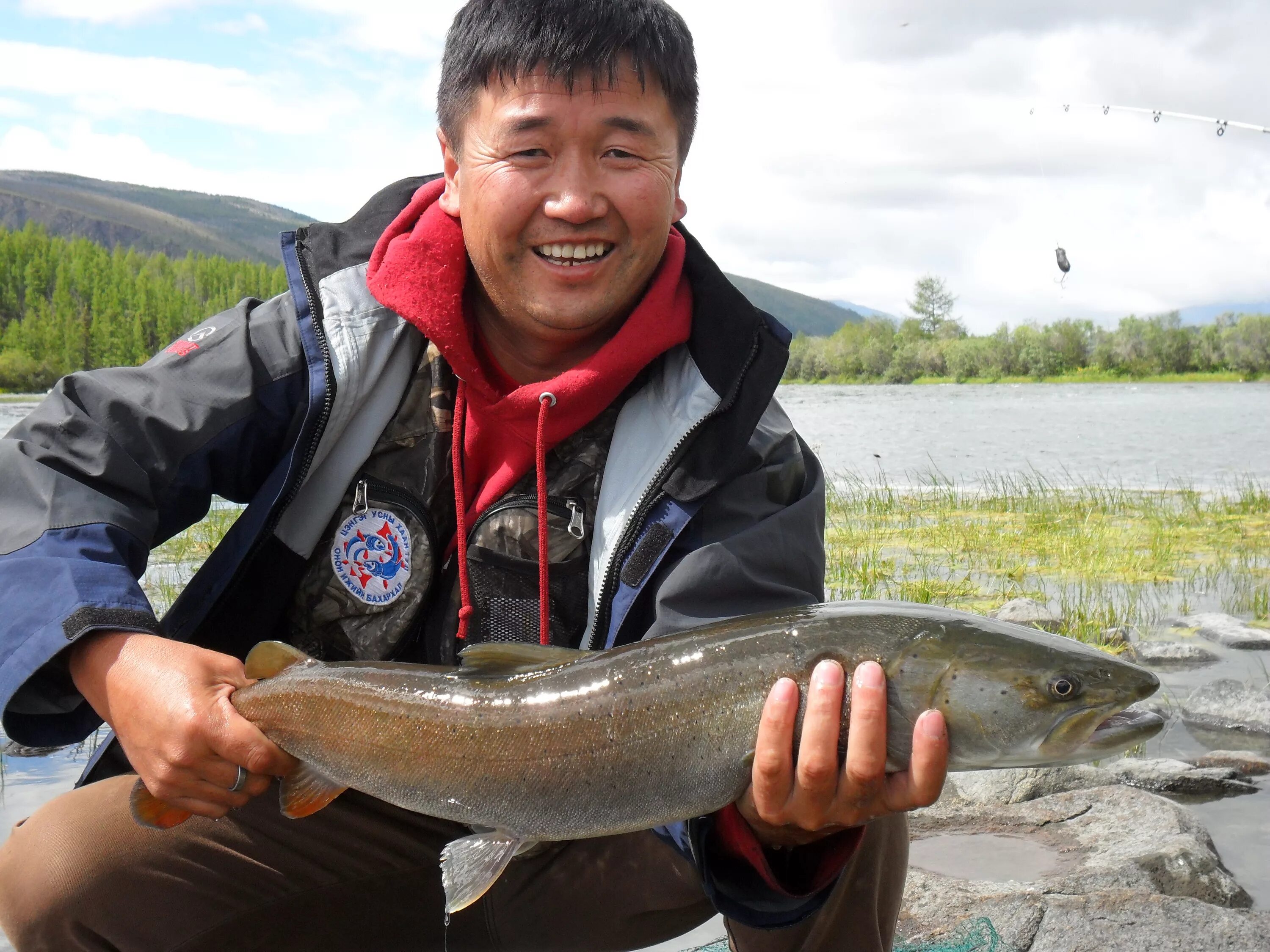 Река в монголии и забайкалье. Река Онон Монголия. Река Онон рыбалка. Рыба реки Онон Забайкальского края. Онон Кемстач.