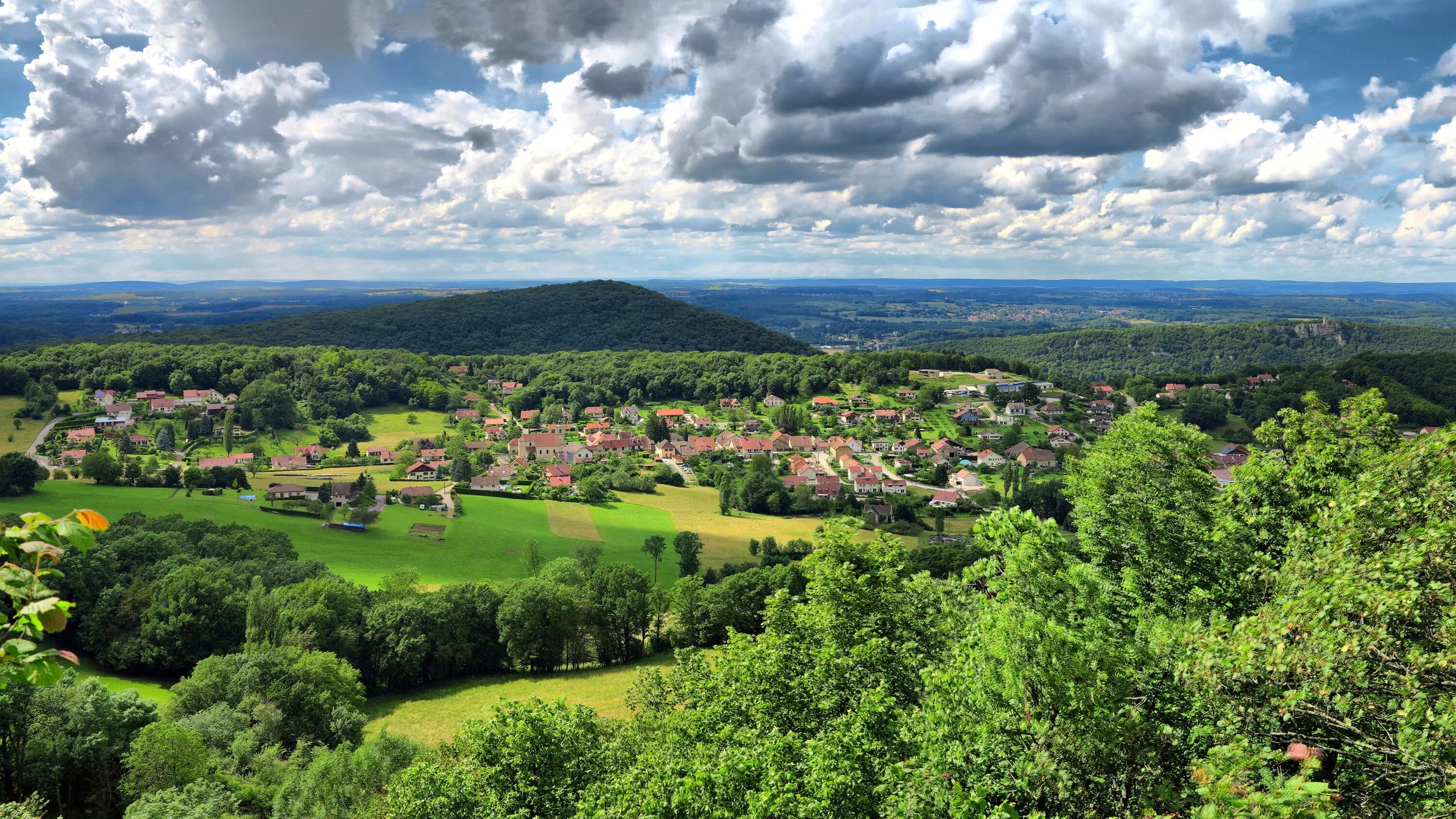 Ворж. Bourgogne-Franche-Comté виды. Bourgogne Franche Comté жители. Franche.