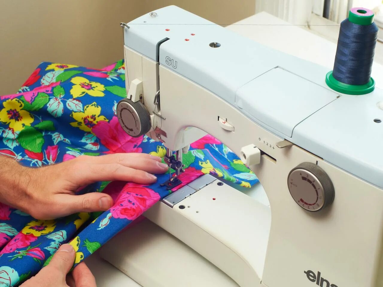 Sewing equipment. шитя на швейней машине. Sewing am. Sewing am. Sewing am.