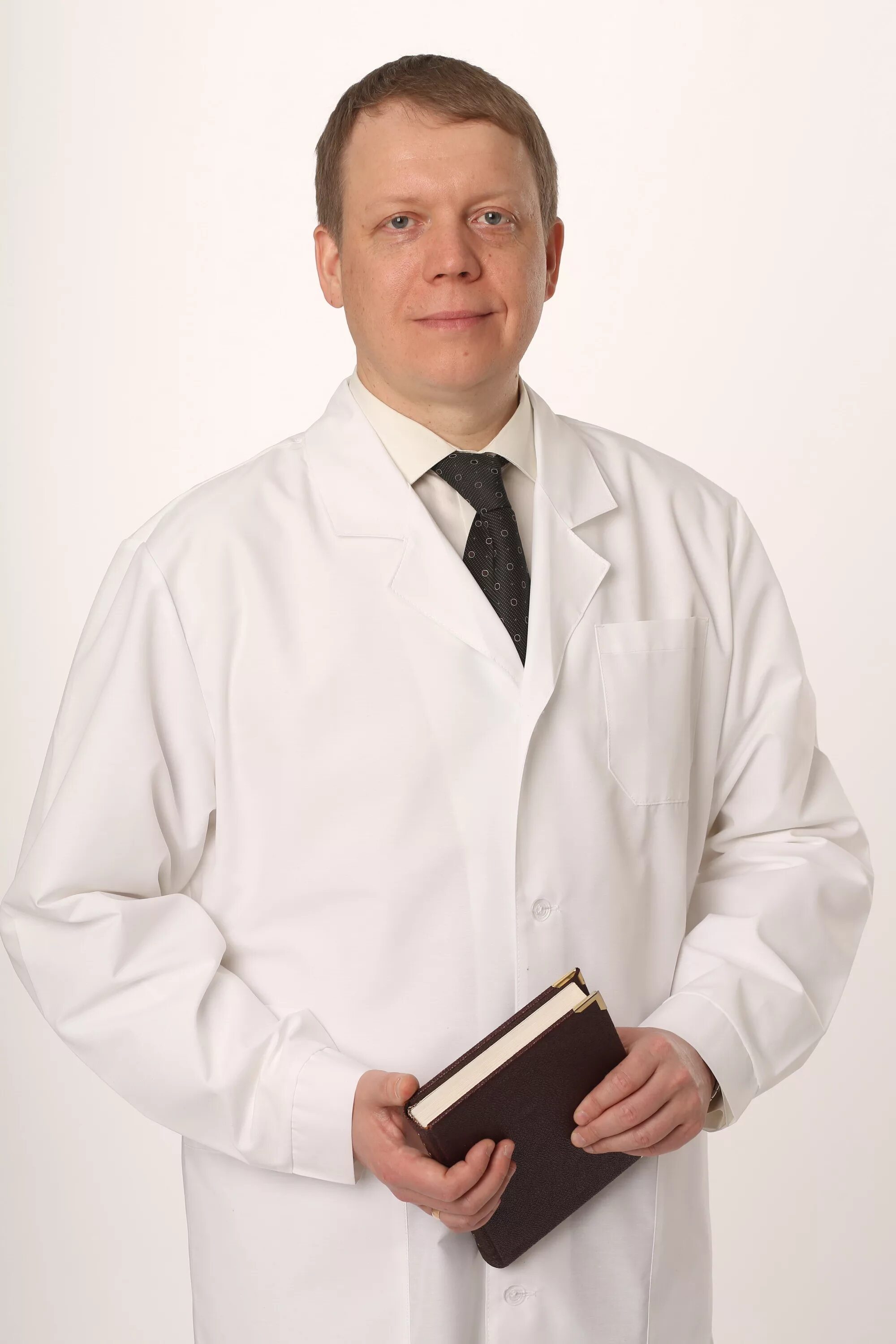 Симфулин здравоохранения чувашии. Сайт црб красноармейского района чувашской республики. Мз чувашии официальный сайт. Викторов владимир николаевич. Главный врач чувашии.