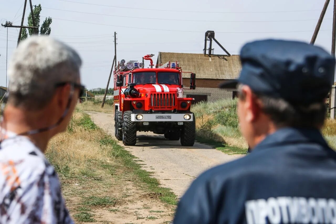 Погода гисметео волгоградская область дубовский район. Пожарная часть в Дубовском. Дубовский район Волгоградская область. В Волгоградской области открыли новое пожарное депо. Игра пожарное депо.