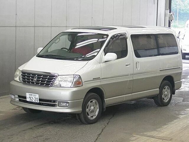 Хайс 2000 год. Тойота Гранд Хайс 2000. Toyota Grand Hiace. Тойота Хайс 2000г. Grand Hiace 2000 года.