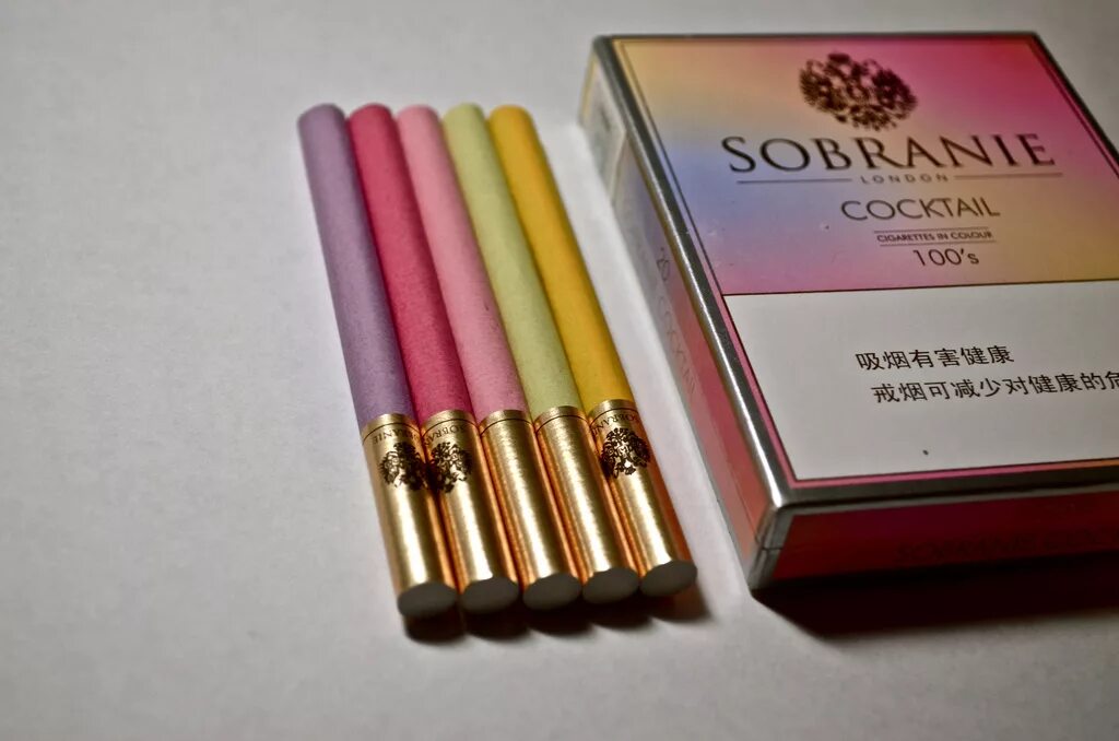 Sobranie сигареты вишня. Сигареты Sobranie Colours (Cocktail 100's). Собрание Блэк (Sobranie Black). Сигареты Sobranie Cocktail вкусы. Собрание какие вкусы