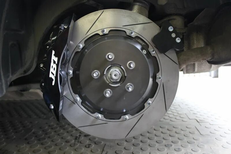 суппорт brembo на ваз 2110. авто суппорт с электроприводом ауди. электронный привод стояночного тормоза. Brembo - p85143. электропривод стояночного тормоза.