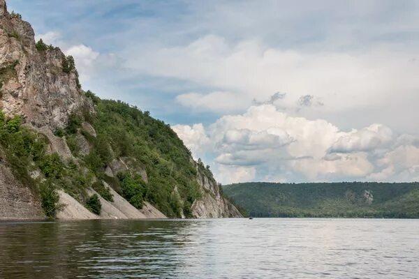 Водохранилища реки белая. Юмагузинское водохранилище башкирия. Водохранилища реки белая. Озеро нугуш. Ласточкино гнездо юмагузинское водохранилище.