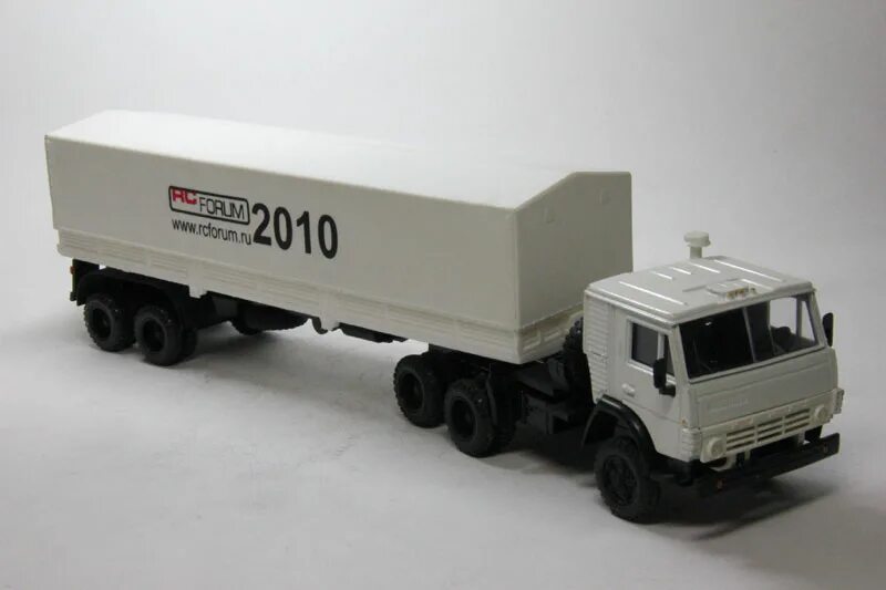 Камаз 43118 пао камаз 1/43. Камаз элекон 1 43. Камаз мусоровоз 1 43 элекон. Камаз 5410 элекон. Масштабных моделей 1 43 камаз.