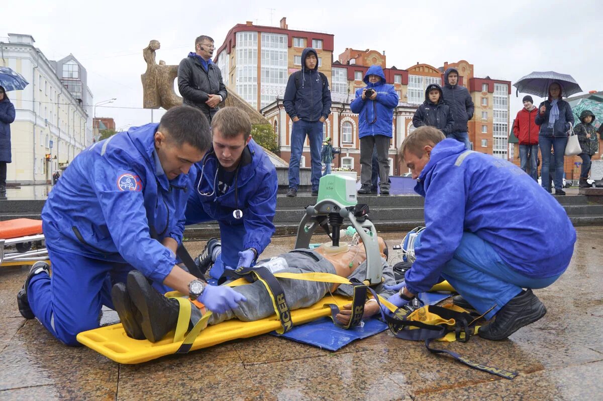 Медицина катастроф 1 помощь. Всемирный день оказания первой помощи. мдк.03.02.медицина катастроф. медицина катастроф на воде. медицина катастроф саранск.