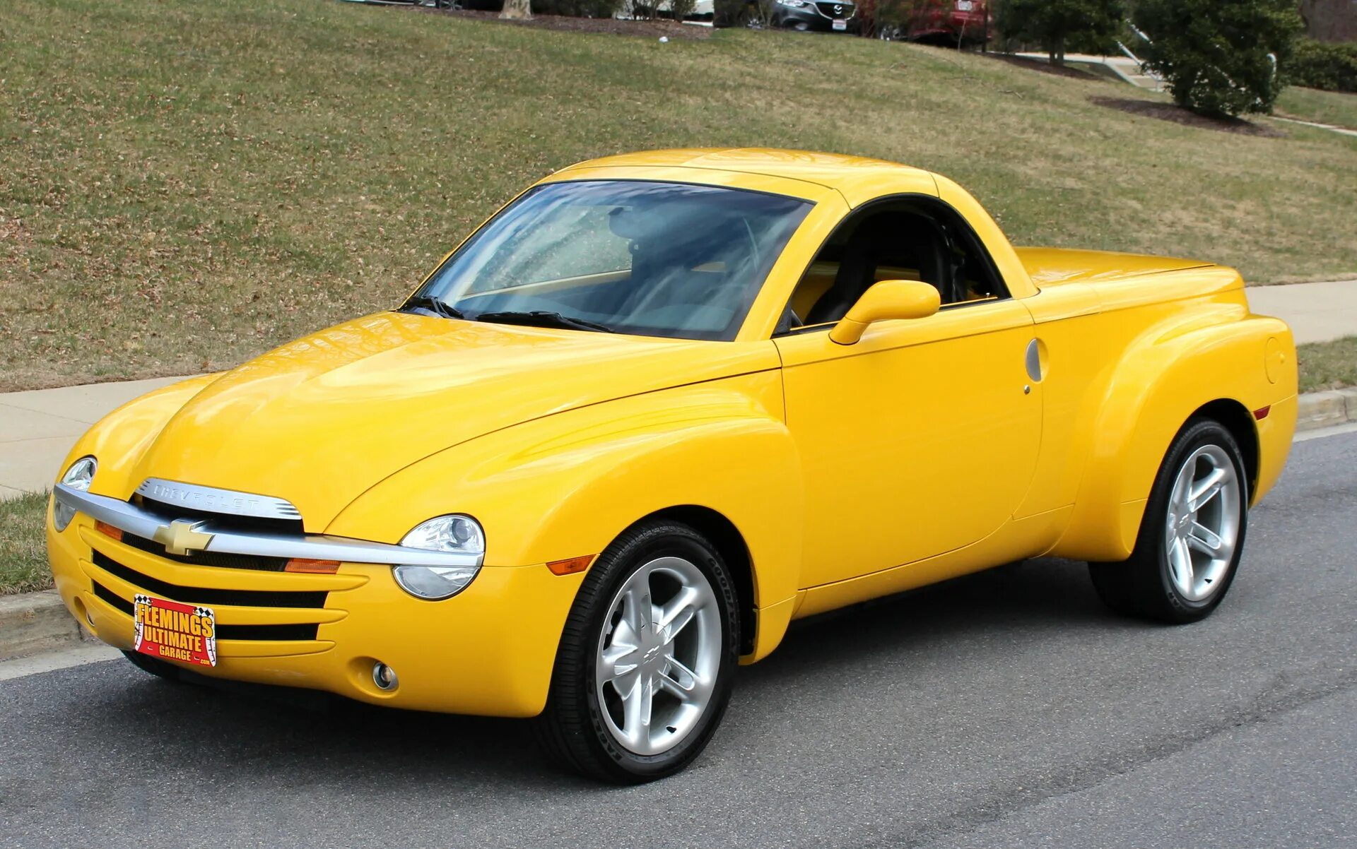 Шевроле 1.3 турбо. Chevrolet пикап SSR. Chevrolet SSR 2004. Chevrolet SSR желтый. Chevrolet SSR 2003.