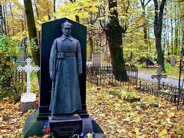 Могилы в александро невской лавре фото Свято-Троицкая Александро-Невская Лавра / Санкт-Петербург, Россия / Фотоальбом:
