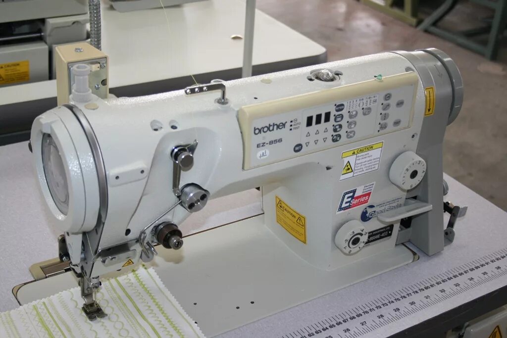 Промышленная швейная машина pfaff 487. Промышленная швейная машина зигзаг juck jk-t457a. Зигзаг швейные машины. Промышленная швейная машина hightex. Зигзаг швейные машины.