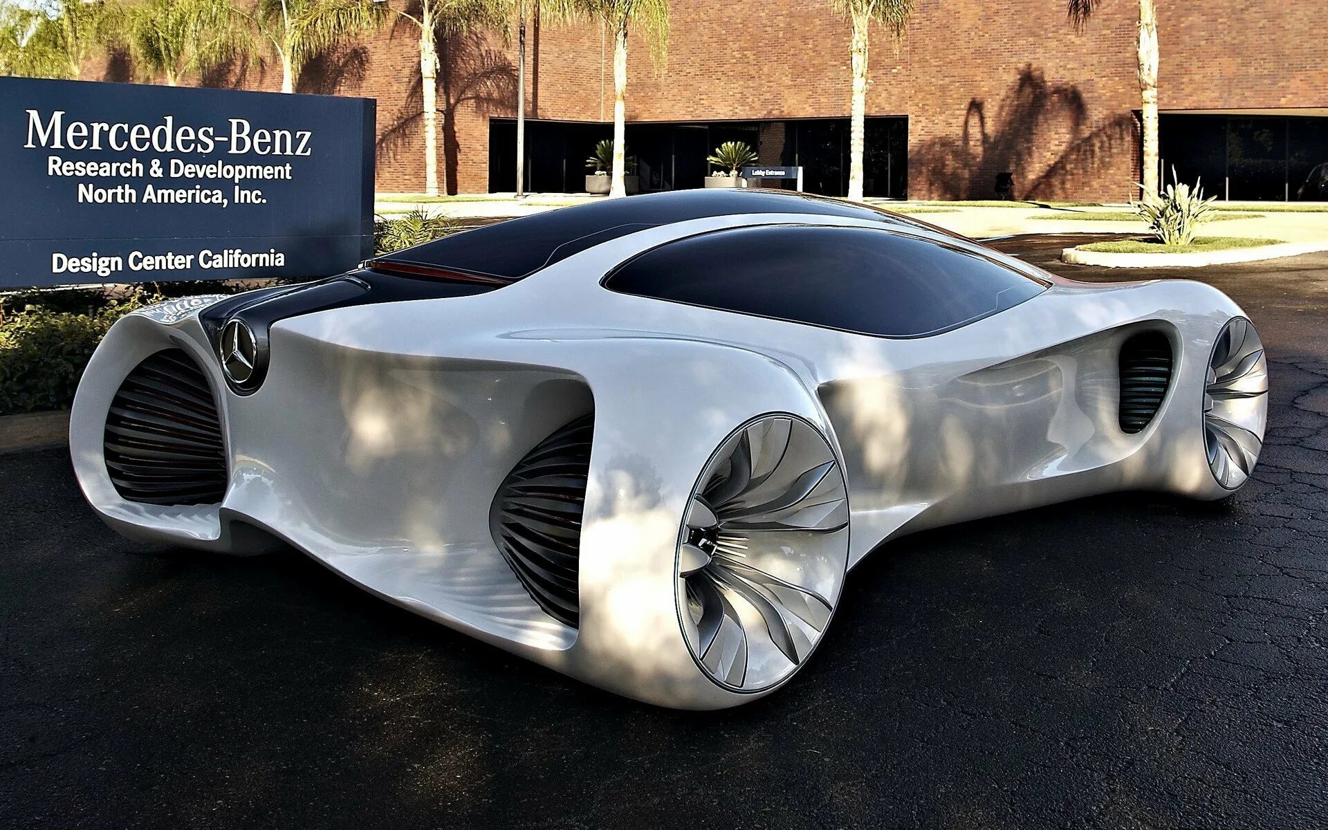 Интересные машины в россии. Мерседес Benz Biome. Mercedes-Benz Biome Concept 2010. Мерседес биом. Mercedes Benz Biome Concept.
