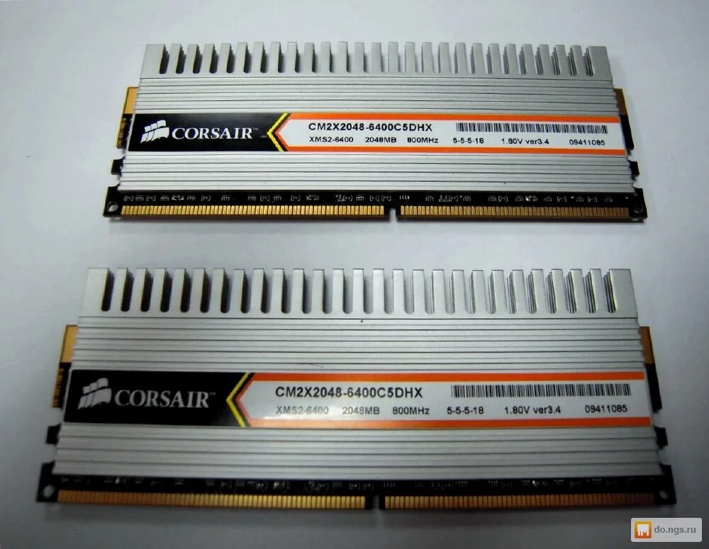 Память 2 гига. Corsair xms2 DHX cm2x2048-6400c4dhx. Corsair ddr2 led. Corsair 2 штуки. Оперативная память 2 ГБ 2 шт. Corsair twin3x4096-1600c7dhx.