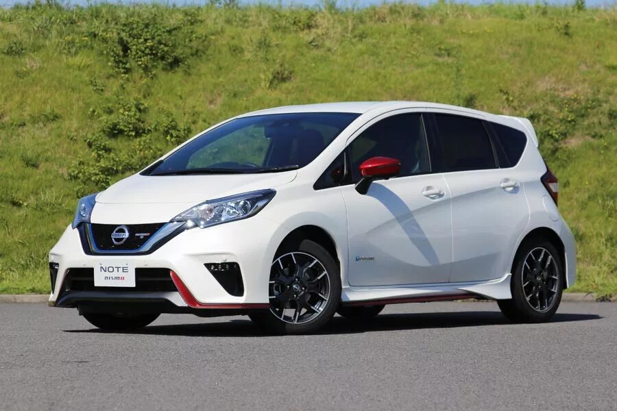 Nissan Note e-Power Nismo s. Nissan Note Nismo s. Nissan Note EPOWER Nismo.