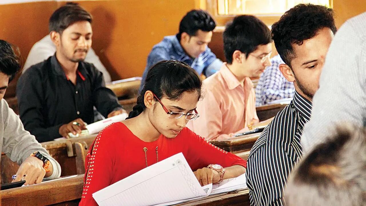 Грамотность в Индии. Индия Дели университеты студенты Россия. NEET Exam India. Exam student.