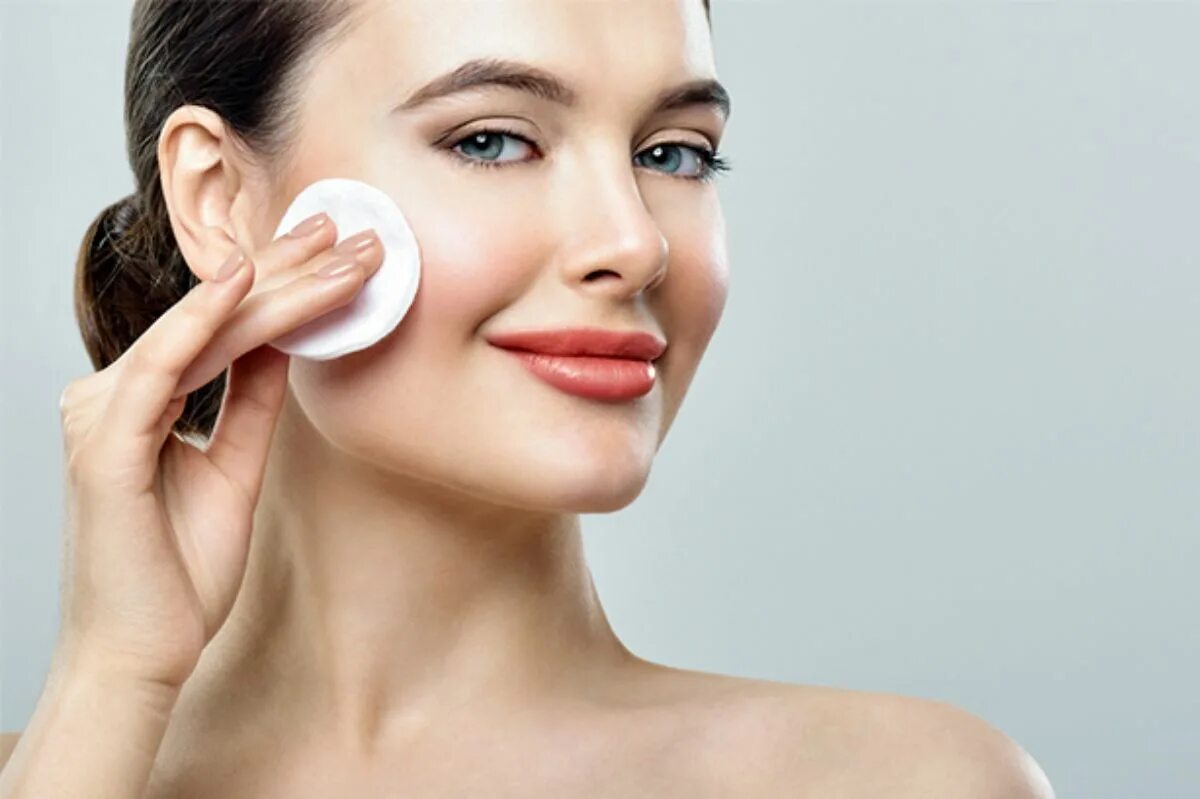 Женское лицо анфас. Доставляет лицо какое. Фейс фитнес до и после. Доставляет лицо какое. Тоник для лица девушка.