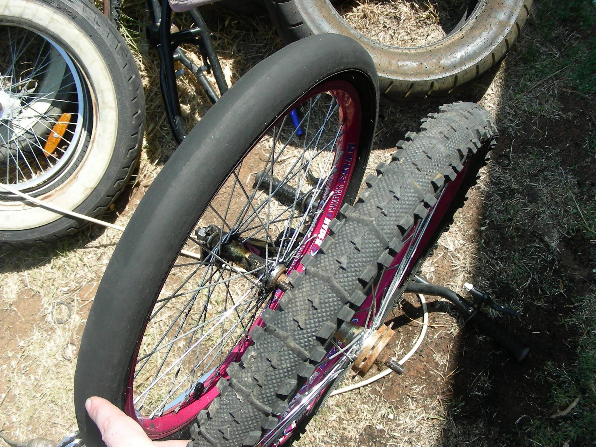Какие колеса стоят на велосипеде. Слик r26 велопокрышка. Кенда слик 27,5. Покрышки 29 2.2 слик. Slick Mountain Bike Tires 27.5.