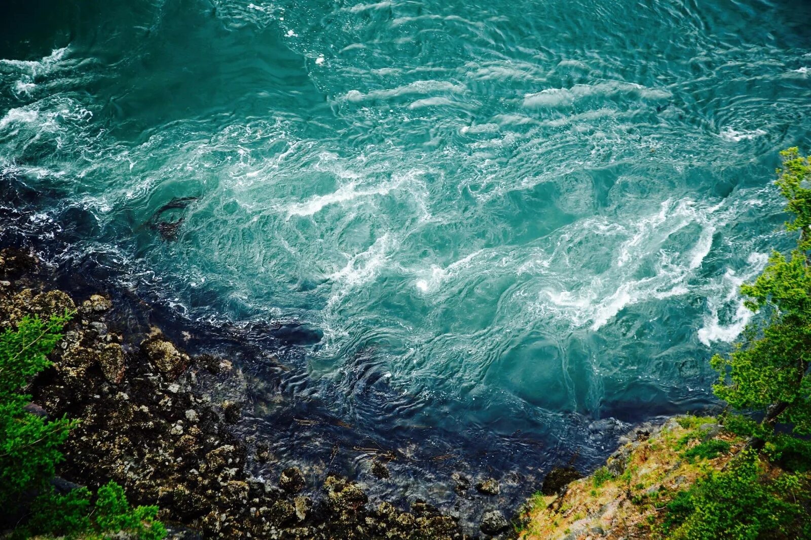 Реки связанные с океанами. Море вода. Красивая вода. Вода фото. Океан.