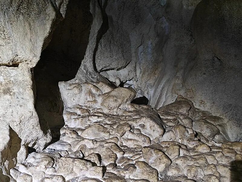 пещера киик-коба в крыму. киик-коба (белогорский район). плато лагонаки азишская пещера. пещера в белуджистане. пещера писюнов хутор ильич.