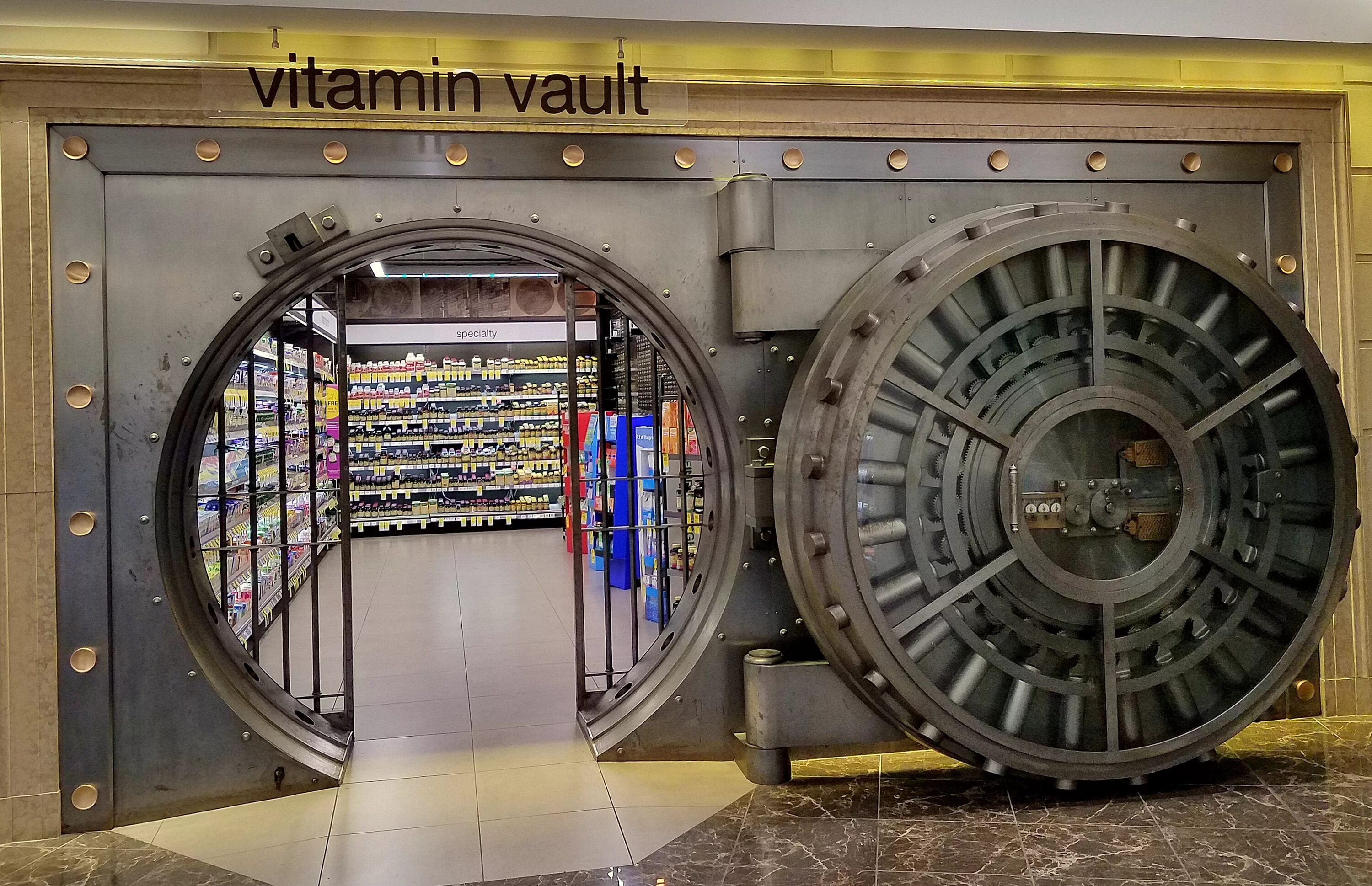 Ball vault