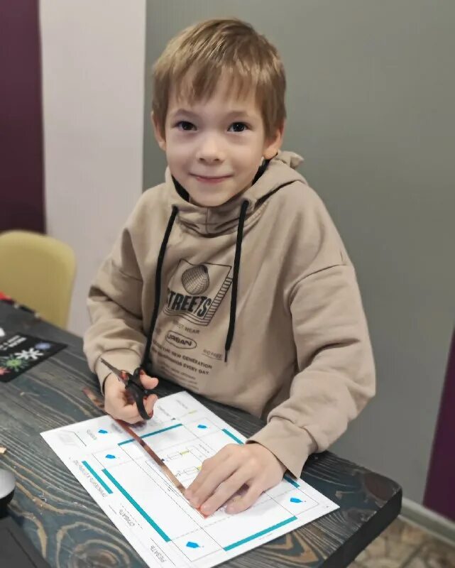 Disney junior play. поставь джуниор. бизнес слово. бизнес надпись. поставь джуниор.