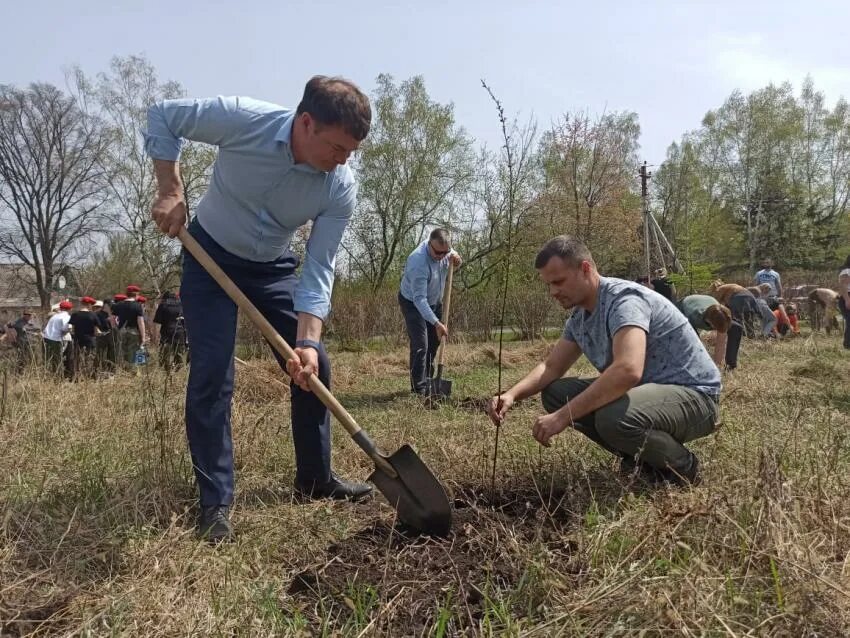 Новости партизанска. Глава партизанского городского округа Приморского края. Администрации партизанского го Приморского края. Партизанский городской округ сады фруктовые. Картинка администрации партизанского городского.