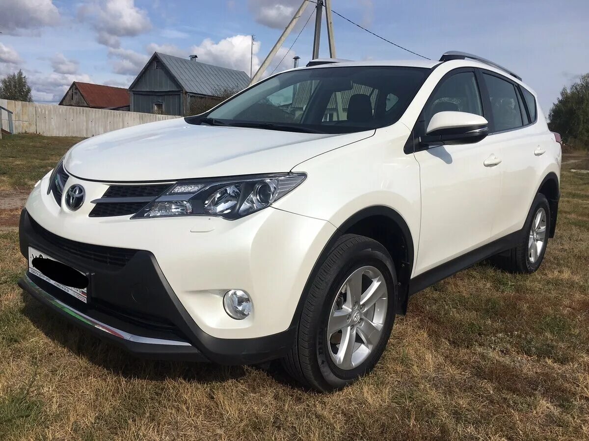 Купить рав в иркутске. Toyota rav4 2014. Тойота рав 4 2014. Тойота рав 4 13 года. Тойота rav4, 2014 год.