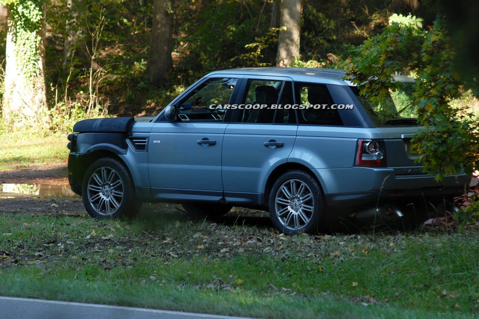 Land rover range rover 1 поколение. Range rover sport 2008 черный. Рендж ровер спорт 2008. Range rover sport 2014. Range rover sport 1 поколение.