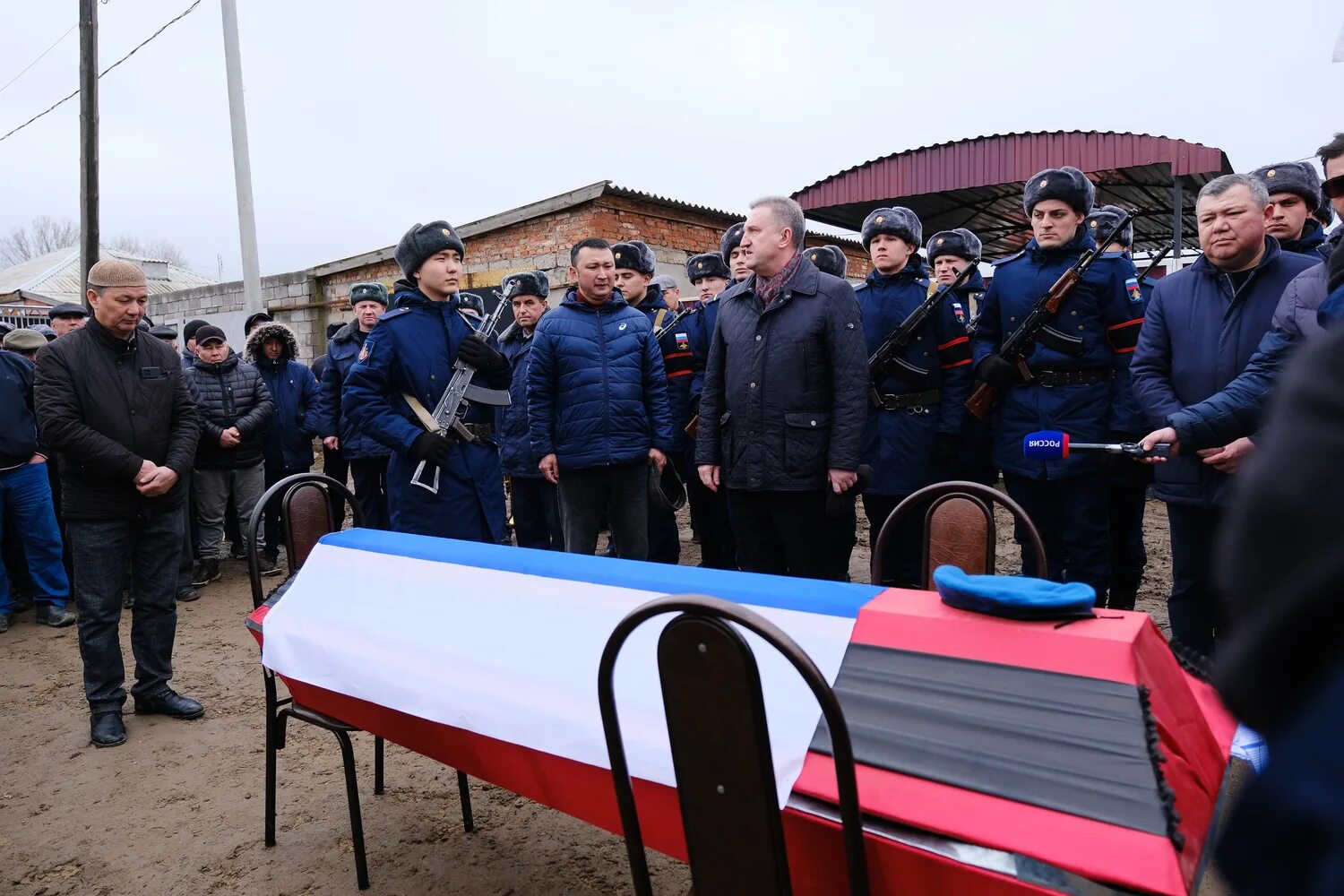 Спецоперация 19.03 2024. Похороны военнослужащего. Прощание с погибшими на Украине 2022 военными. Похороны в Астраханской области. В Астрахани простились с погибшим на Украине.