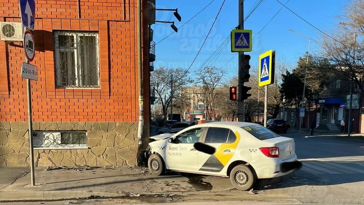 Авария Ростов Текучева. Таксопарк 3 Ростов на Дону. Таксисты в Ростове на Дону. Ростов дороги.