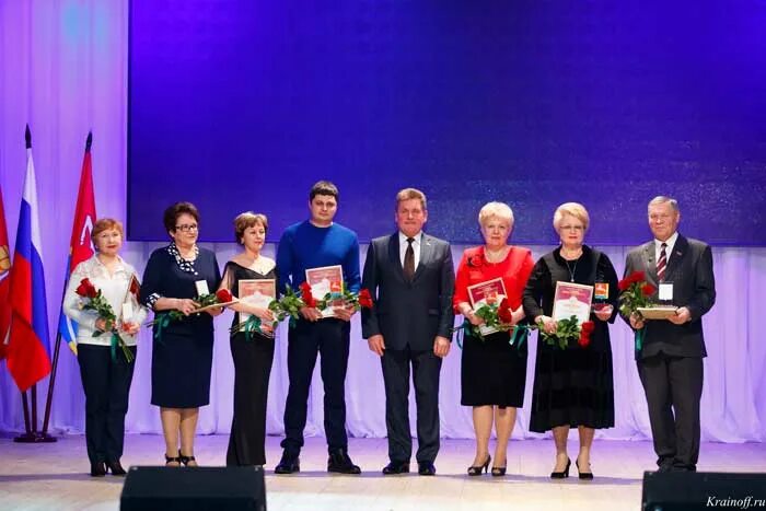 Погода южноуральск по часам. Совет директоров Южноуральск. Погода в Южноуральске. Сотрудники ГДК Южноуральск. Слава Южноуральска 2022.