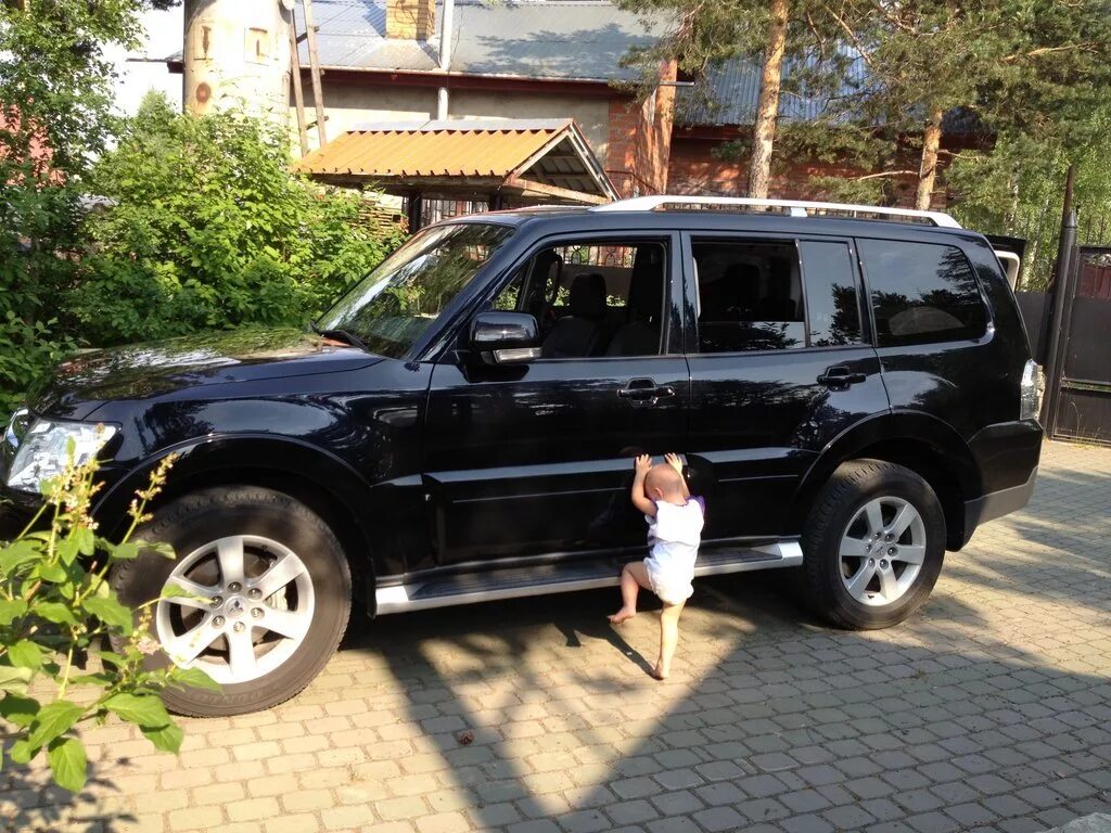 Паджеро 4 2007 года. Знаменитости на pajero 4. бу зч на мицубиси паджеро 2007 года.