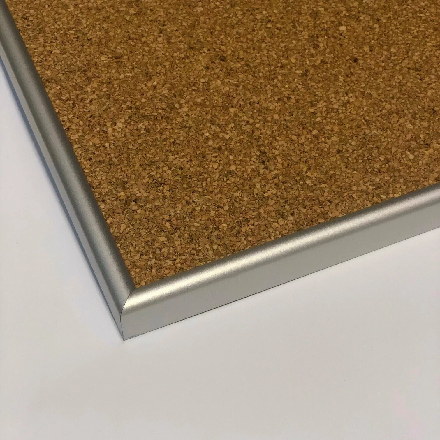 Алюминиевая рамка для пробковой доски. Стенд из пробкового дерева. Пробковый стенд. Пробковый стенд. Пробковый стенд на стену.