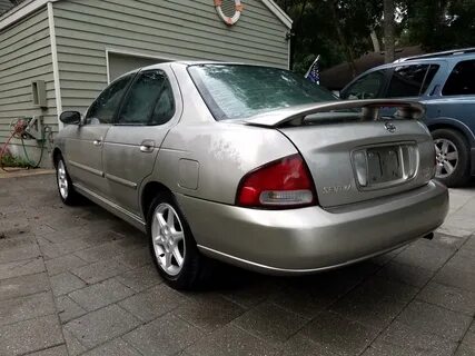 Nissan 2001